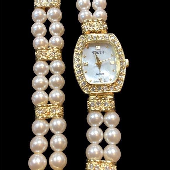 Vintage Gruen Watch & Bracelet Set - Picture 6 of 14